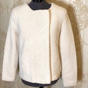 🤍 Banana Republic Ivory Teddy Fleece